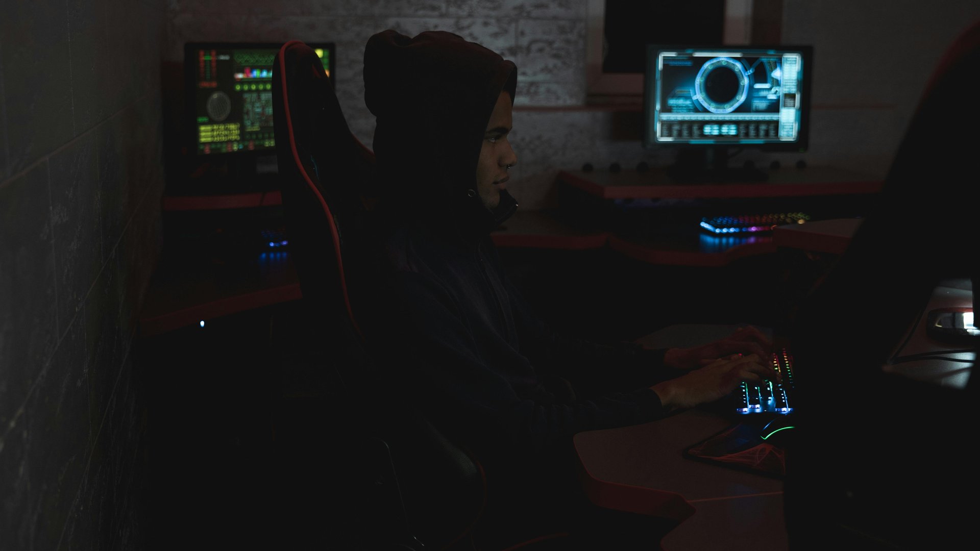 SOC analyst career — What Does a SOC Analyst Do and How Do You Become One | photo by Tima Miroshnichenko via Pexels