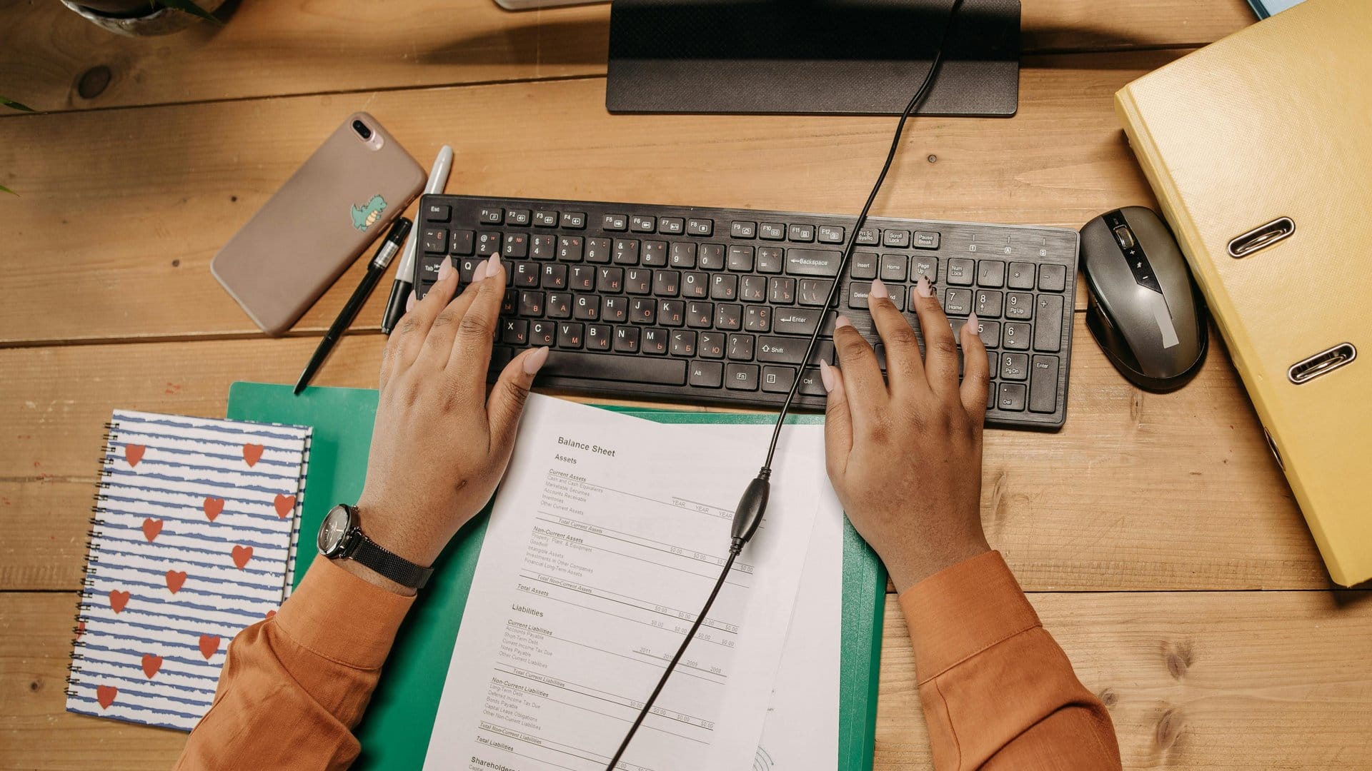 Microsoft Word for professional documents — Microsoft Word for Professional Documents: A Practical Guide | photo by Pavel Danilyuk via Pexels