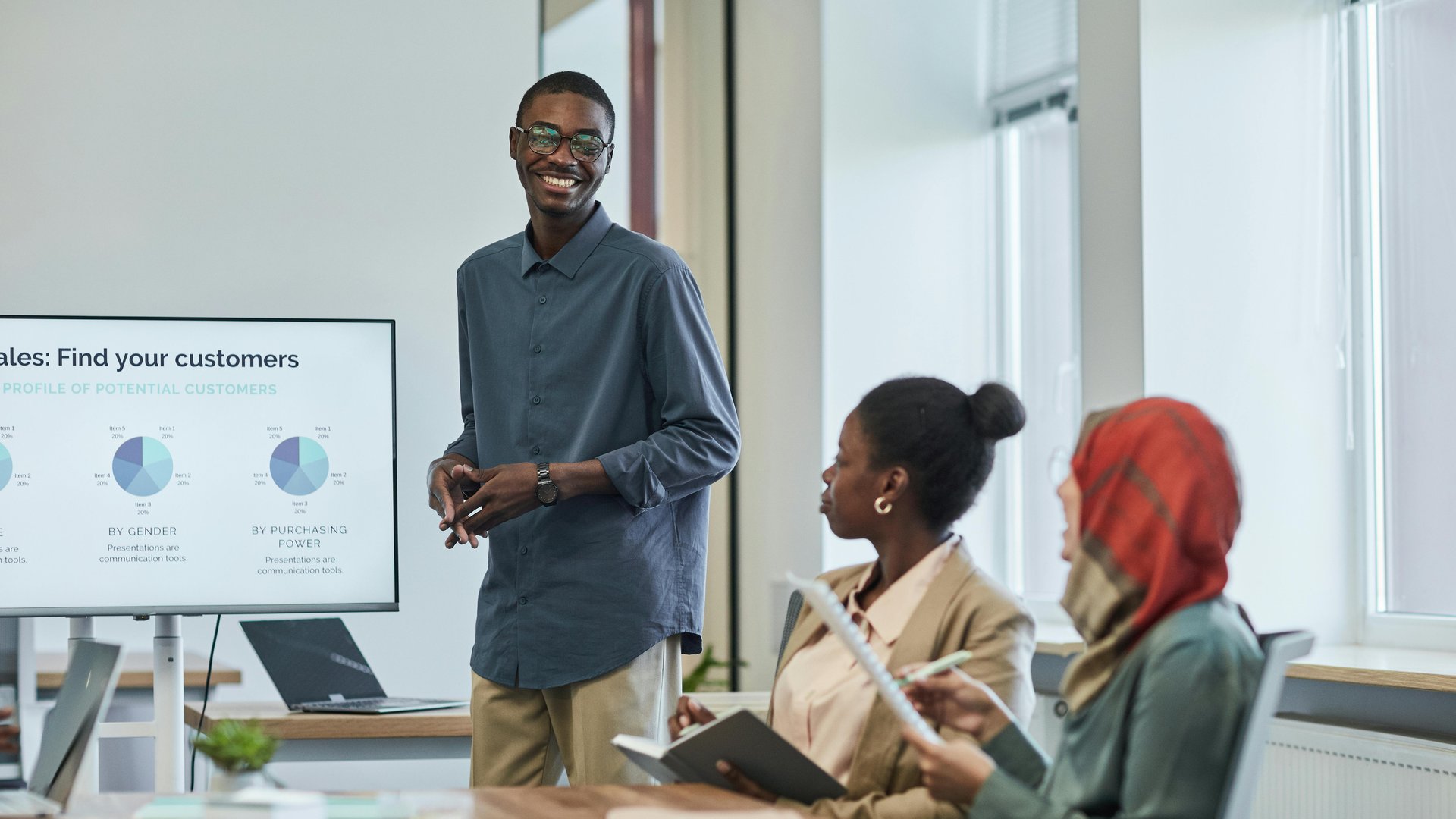 PowerPoint skills for presentations — PowerPoint Skills That Make Your Presentations Stand Out | photo by Edmond Dantès via Pexels