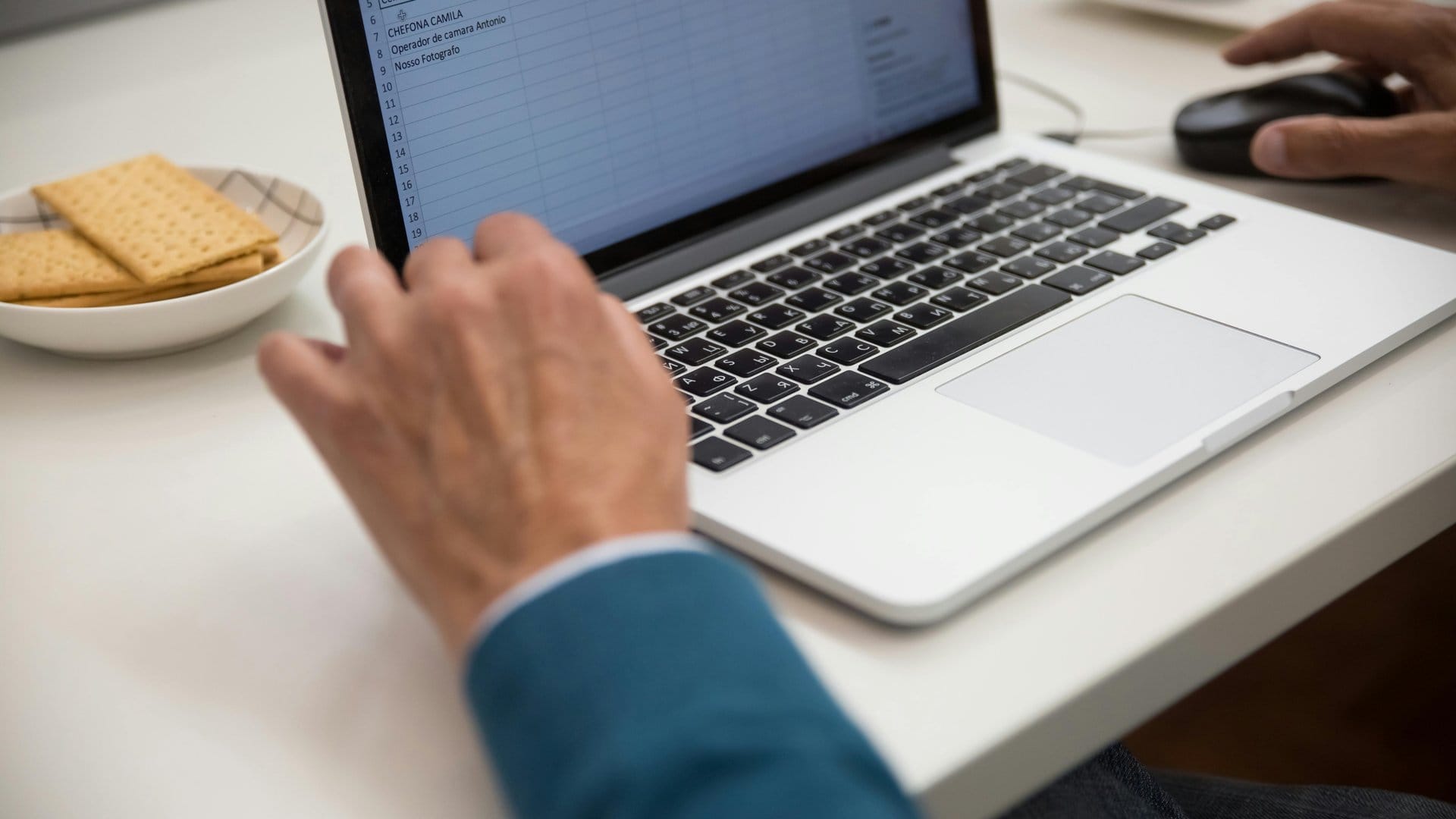 Excel automation for office professionals — How to Automate Tasks With Excel | photo by Kampus Production via Pexels