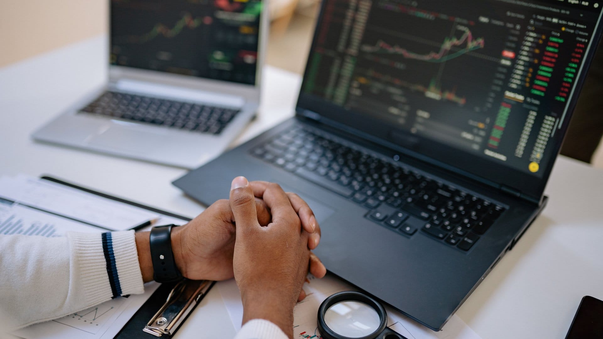 Excel data analysis skills for business professionals — Excel Data Analysis Skills for Business Professionals | photo by Yan Krukau via Pexels