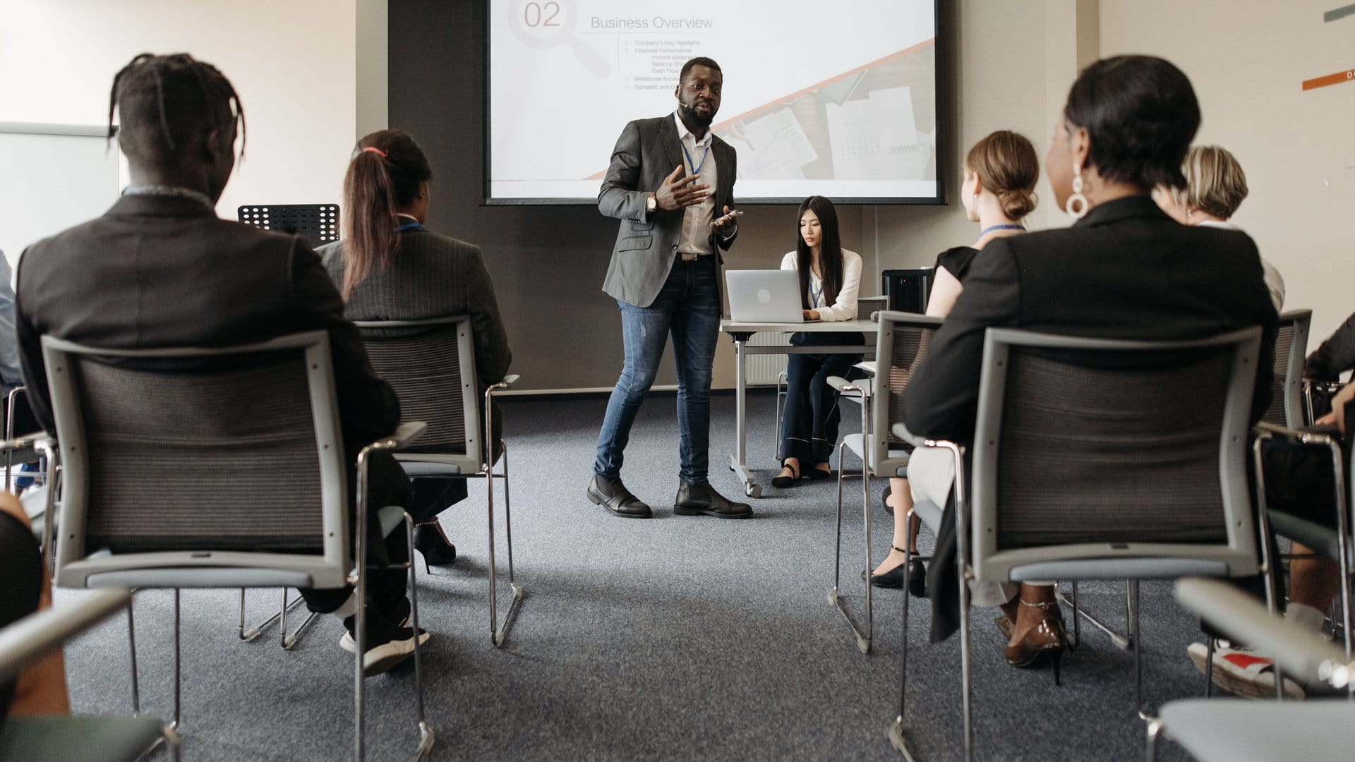 advanced PowerPoint techniques for professional presentations — Microsoft PowerPoint: Advanced Techniques for Professional Presentations | photo by Pavel Danilyuk via Pexels