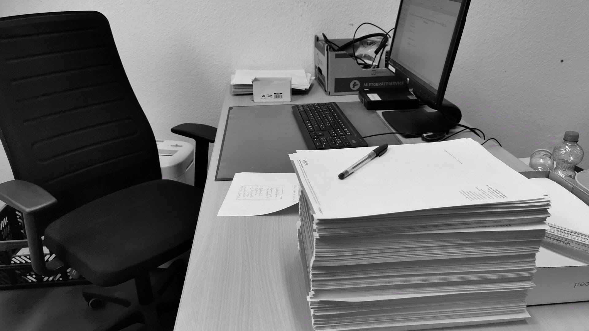 Microsoft Word document automation — Microsoft Word Templates and Document Automation | photo by El Jundi via Pexels