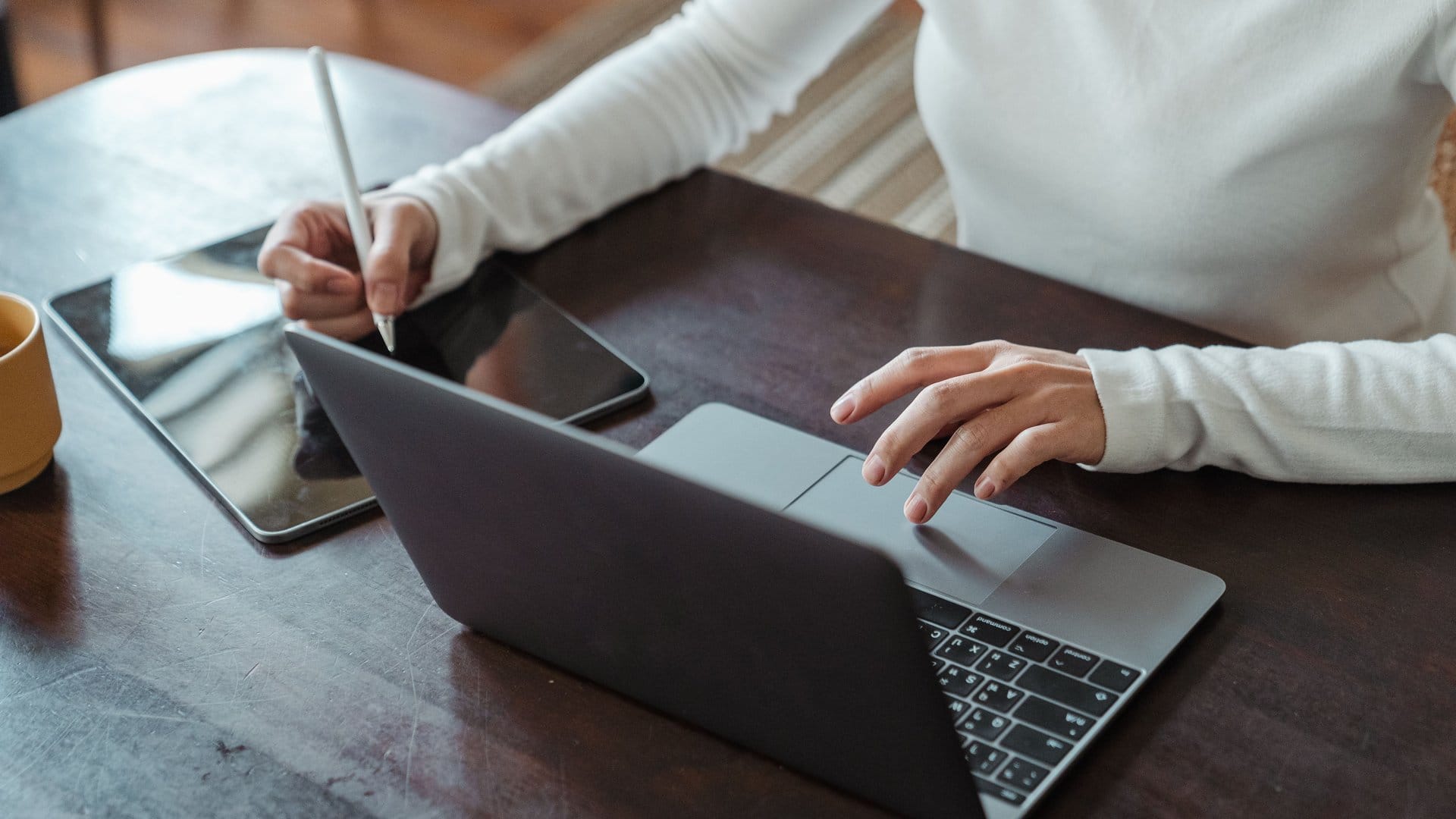 CompTIA vs AWS vs Azure — CompTIA vs AWS vs Azure: Choosing Your First Cloud Certification | photo by Ketut Subiyanto via Pexels