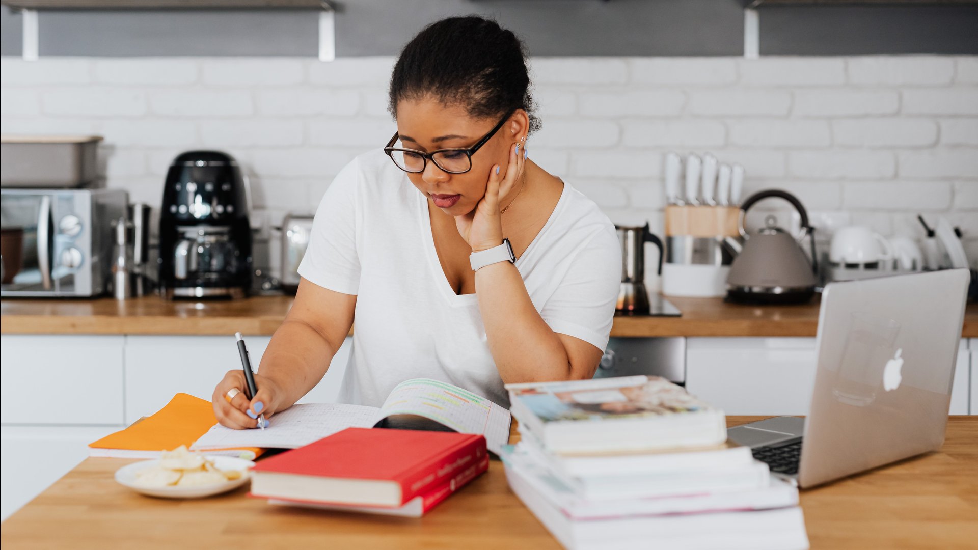 finish IT certification before end of year — How to Finish Your IT Certification Goals Before End of Year | photo by https://kaboompics.com/ via Pexels